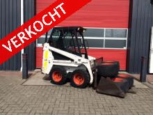 BOBCAT 443 Schranklader