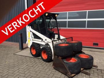 BOBCAT 443 Schranklader