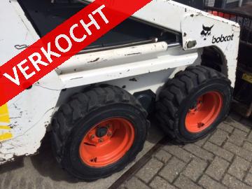 BOBCAT 443 Schranklader