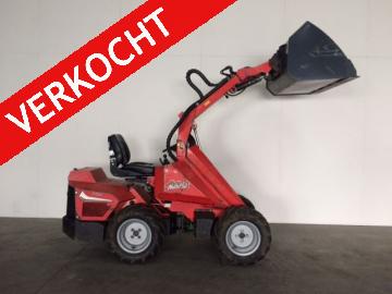 AVANT Multi Minishovel