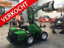 AVANT Multi Minishovel