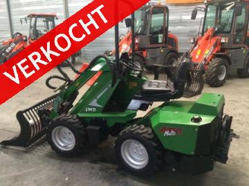 AVANT Multi Minishovel