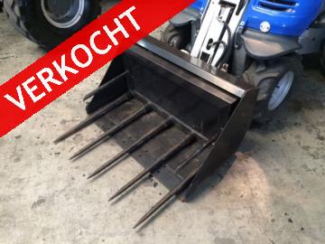 MULTIONE M28D knikshovel