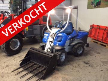 MULTIONE M28D knikshovel