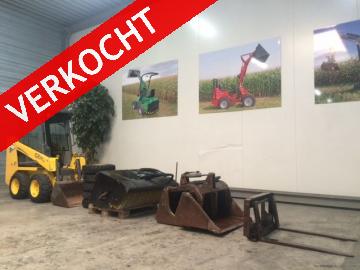 GEHL 1640 met 5 aanbouwdelen