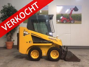 GEHL 1640 met 5 aanbouwdelen