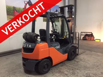 TOYOTA  02-8FGF25 Heftruck