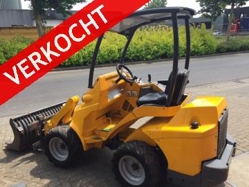 AVANT 528 minishovel