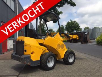 AVANT 528 minishovel