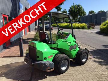 AVANT 528 minishovel