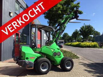 AVANT 528 minishovel