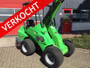 AVANT 528 minishovel