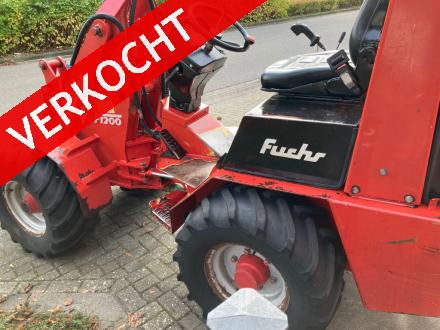 FUCHS F1200 minishovel