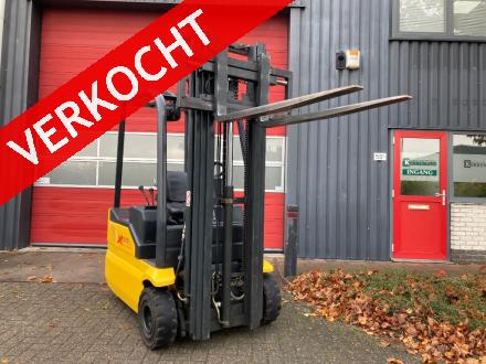 OM XE 15/3 elektrische heftruck