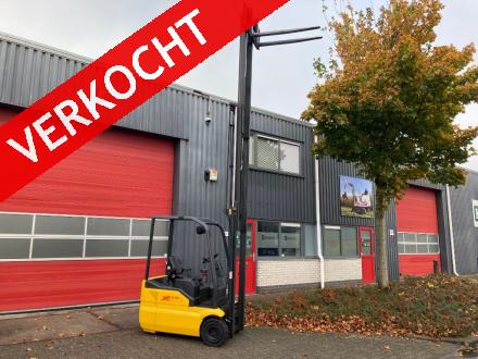 OM XE 15/3 elektrische heftruck