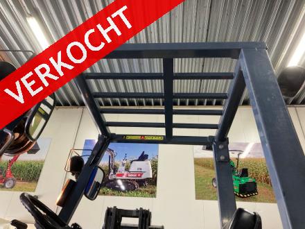 NISSAN UJ02A25U Heftruck LPG