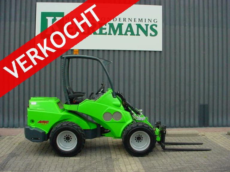 AVANT 750 Minishovel