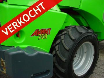 AVANT 750 Minishovel