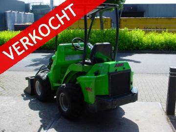 AVANT 630 Minishovel