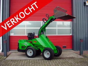 AVANT 530+ Minishovel