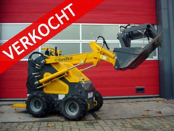 EUROSKID 380 Schranklader
